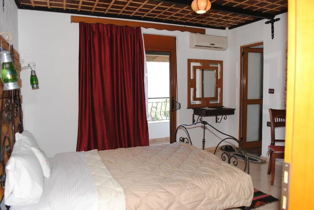 Guesthouse Mele Gjirokaster 3*,  Albania