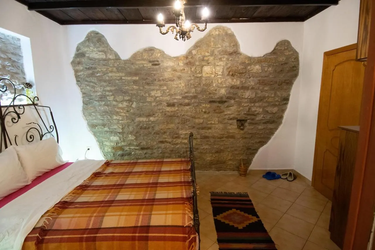 Guesthouse Mele Gjirokaster Bed & Breakfast