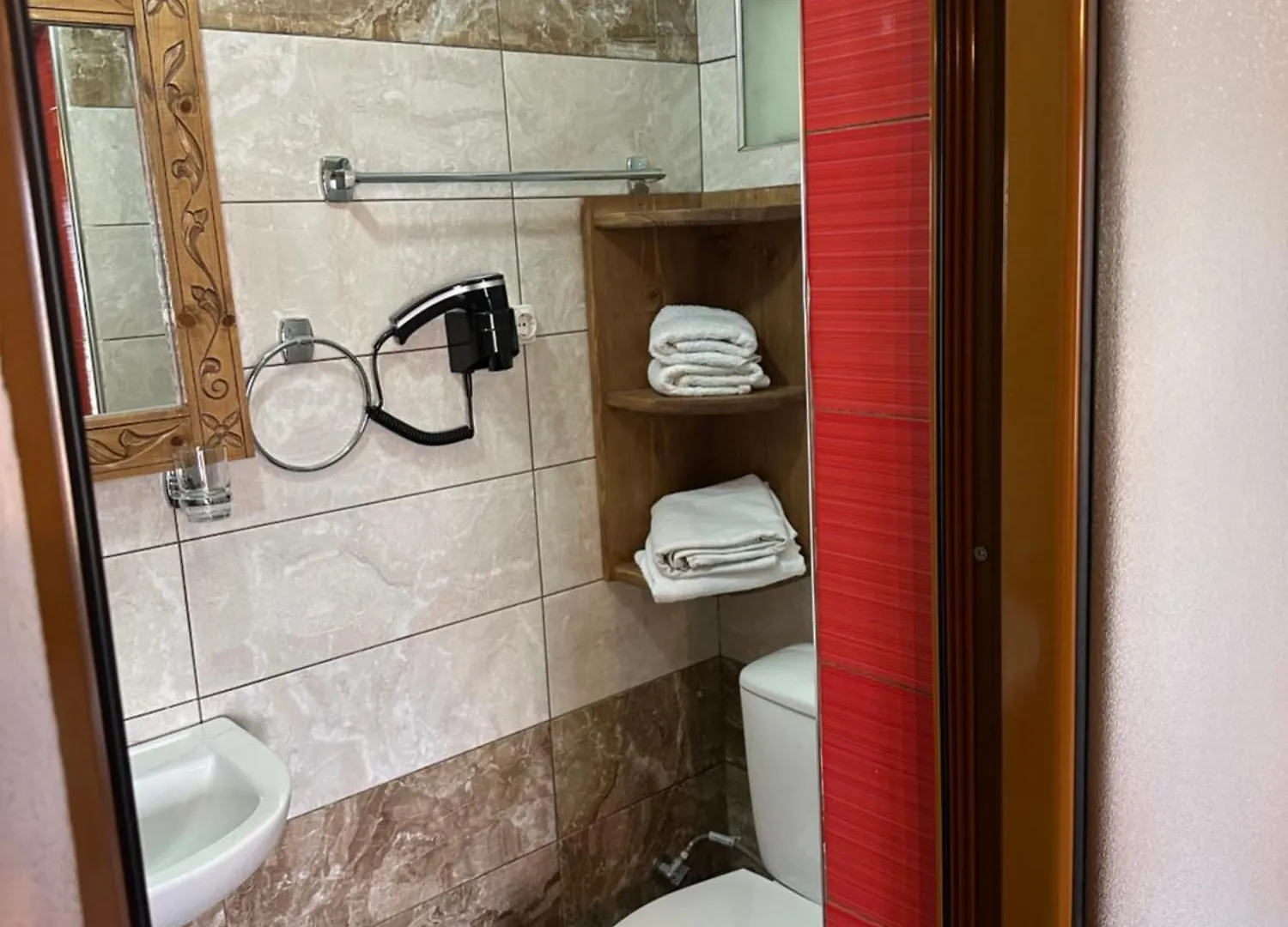 Guesthouse Mele Gjirokaster 3*,  Albania
