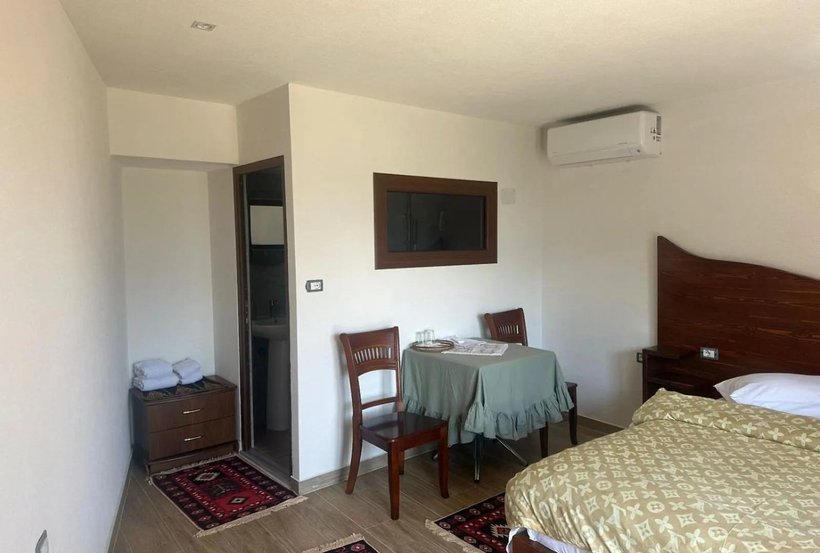 Guesthouse Mele Gjirokaster