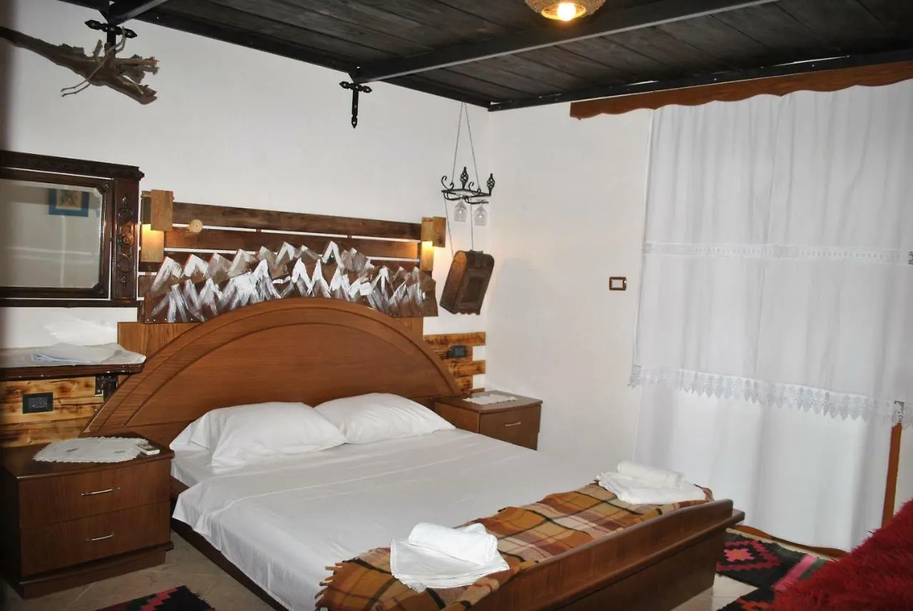 Guesthouse Mele Gjirokaster 3*,  Albania