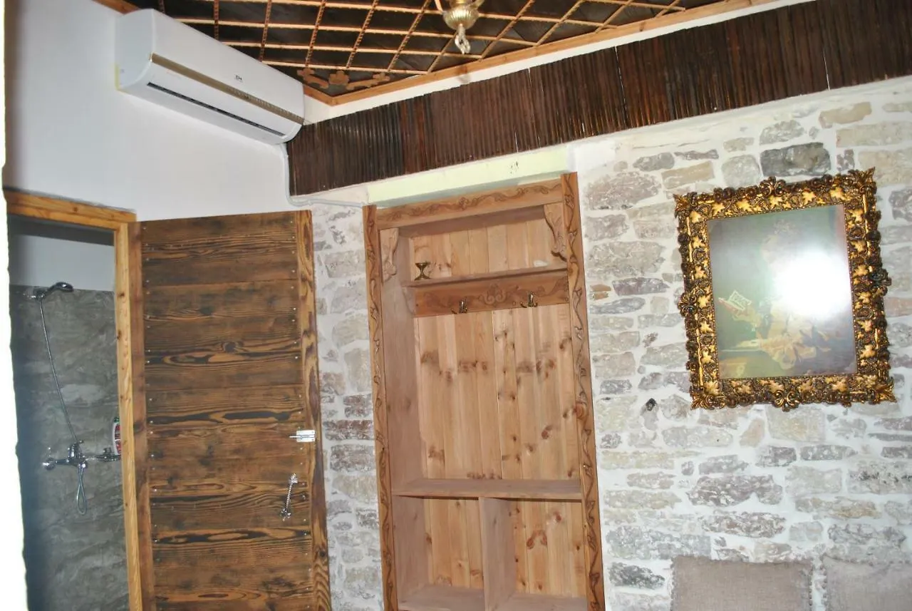 Guesthouse Mele Gjirokaster