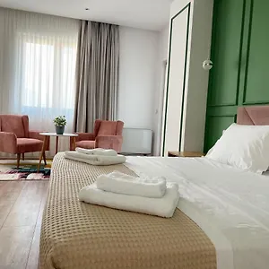 https://ginger-home-tirana.hotels-in-tirana.com