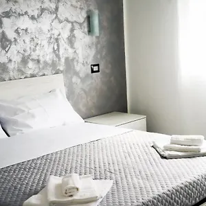  Bed & Breakfast La Residenza Di Adamo Italy