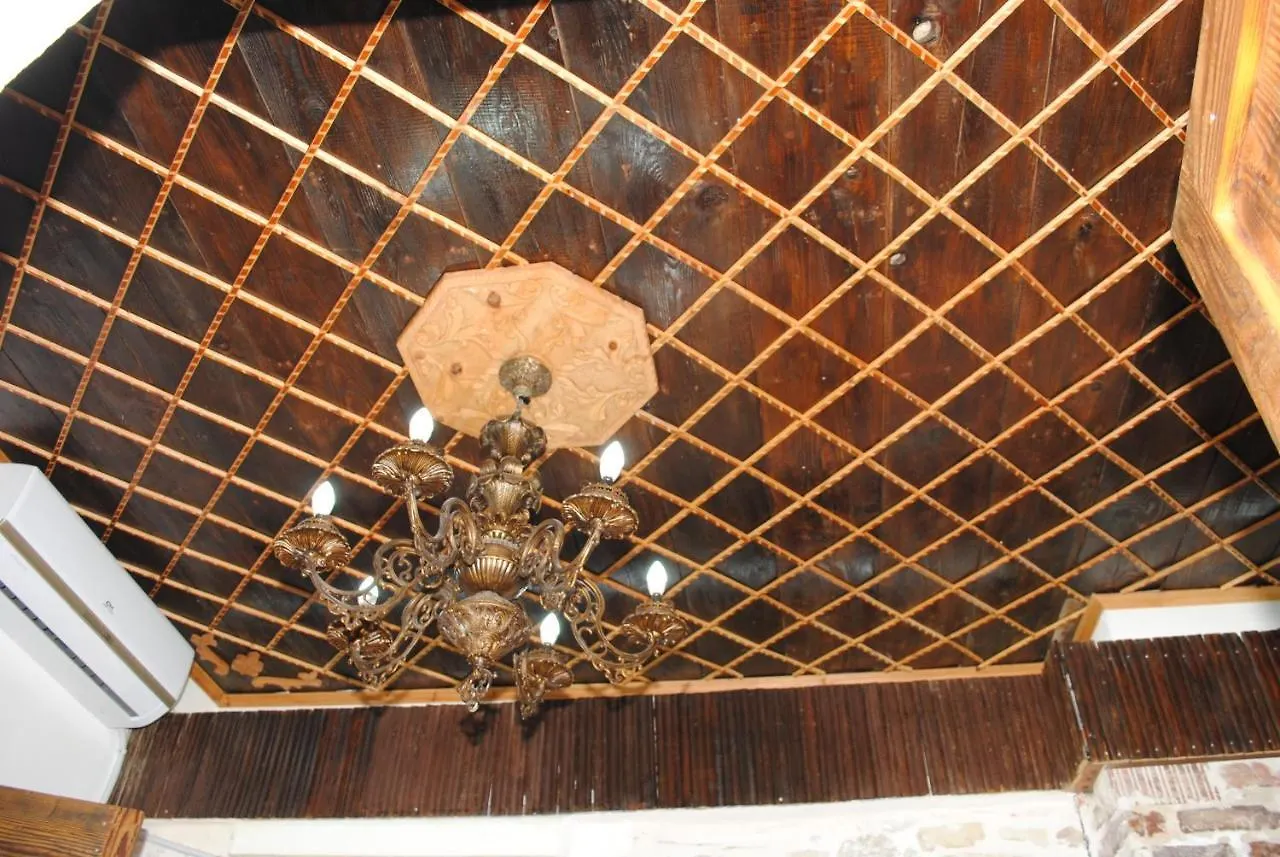 Guesthouse Mele Gjirokastra Nocleg ze śniadaniem