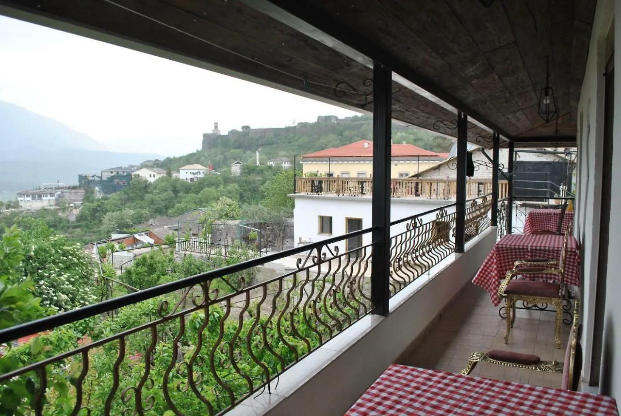 Guesthouse Mele Гирокастра Отель типа 